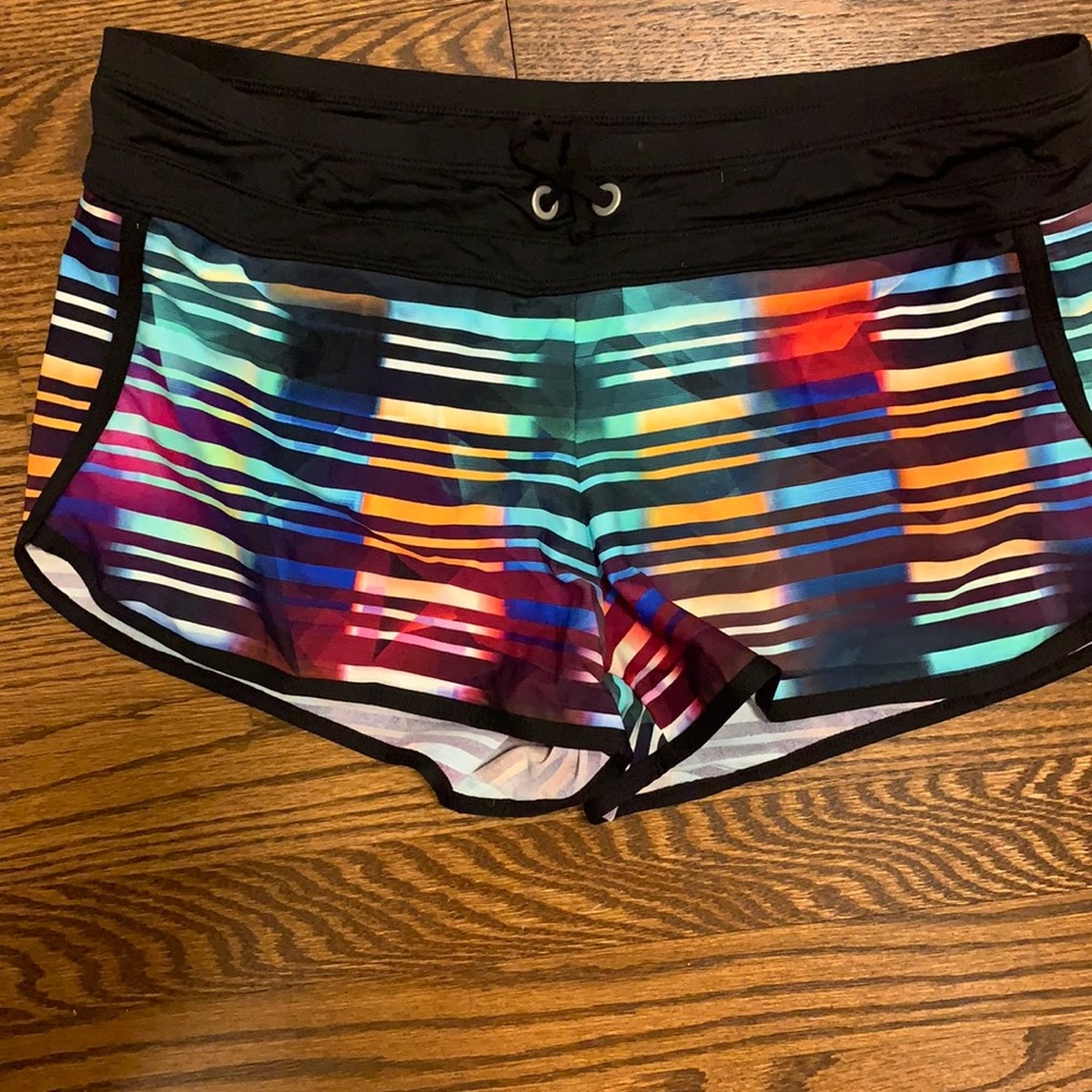 Athleta swim bottoms / swim shorts  Medium
